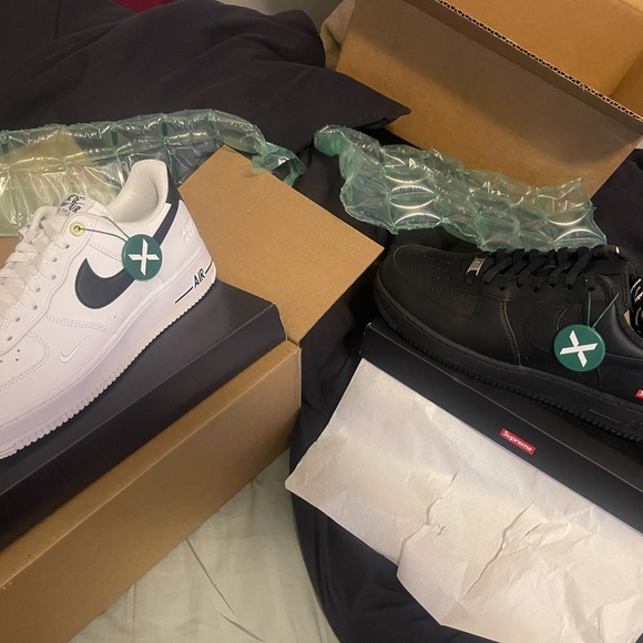 Brand New Supreme Nike AF1’s - Picture 4 of 4